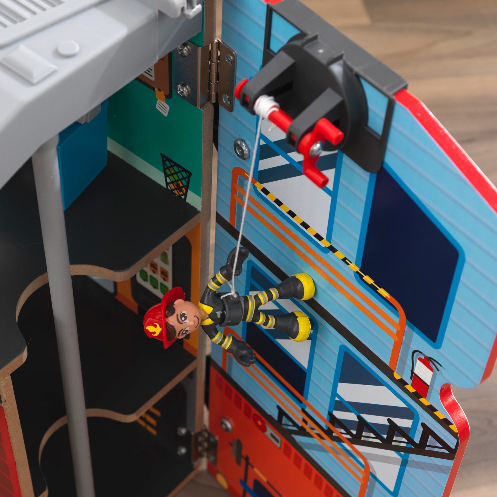 adventure-bound-2-in-1-transforming-fire-truck-play-set996 adventure-bound-2-in-1-transforming-fire-truck-play-set996