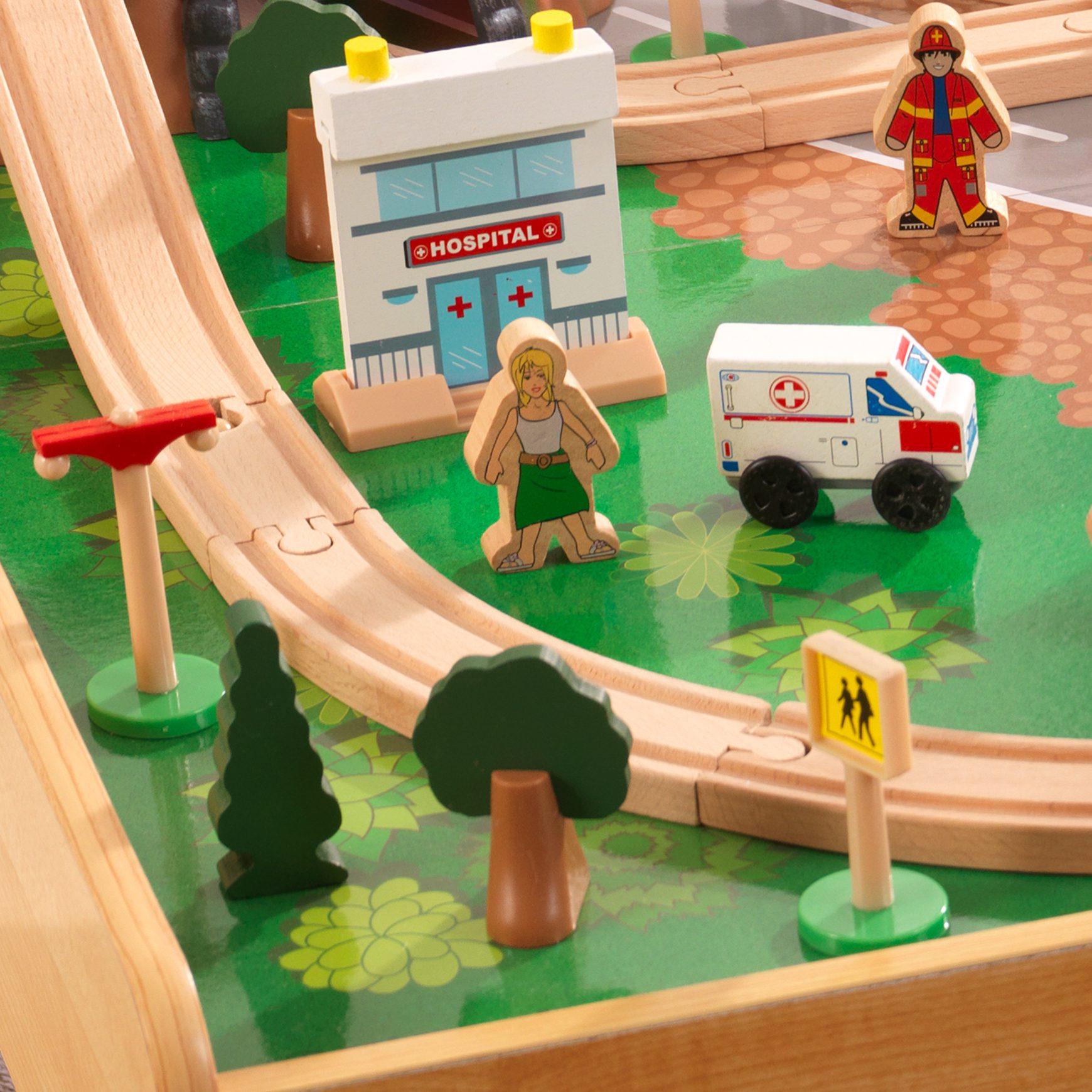 adventure-town-railway-set-table7 adventure-town-railway-set-table7