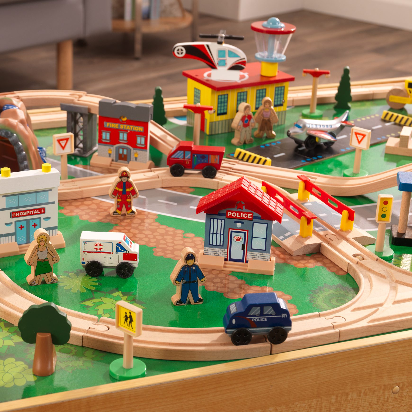 adventure-town-railway-set-table93 adventure-town-railway-set-table93