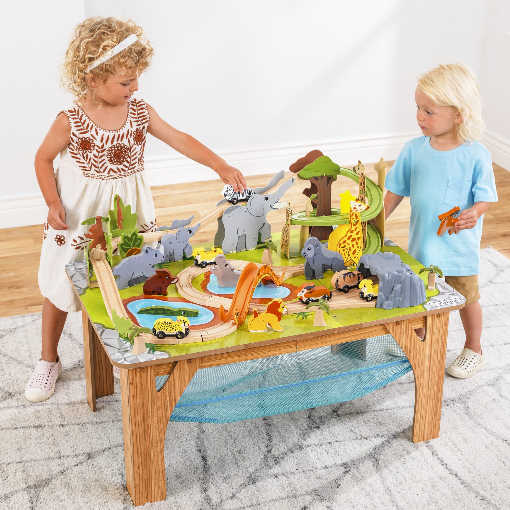 adventure-tracks-safari-run-play-table1 adventure-tracks-safari-run-play-table1