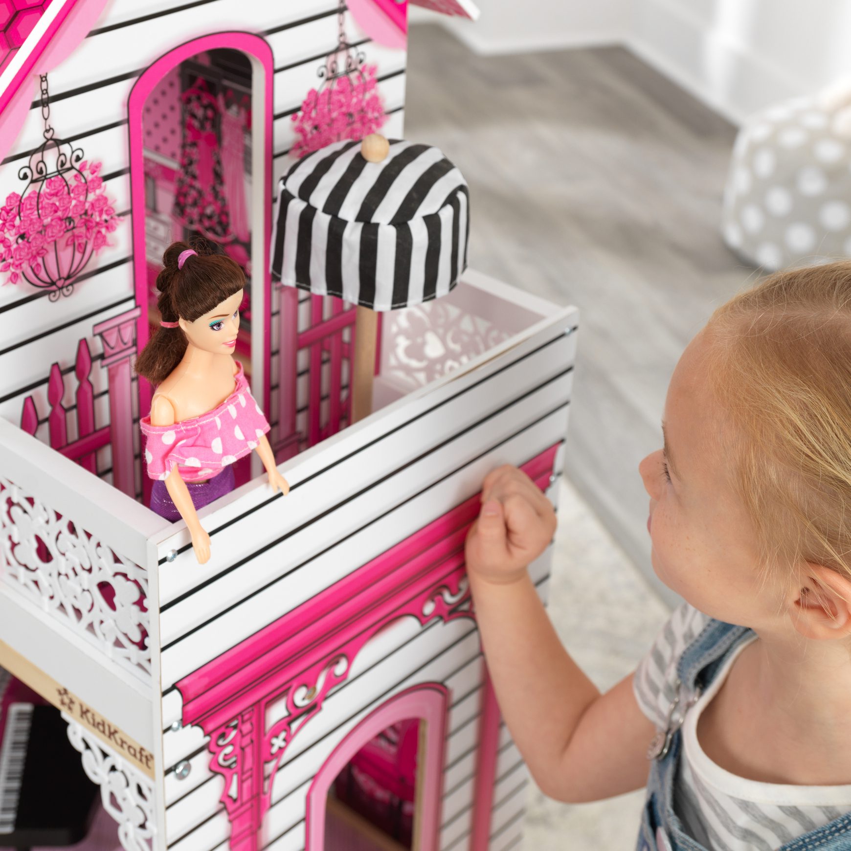 amelia-dollhouse5 amelia-dollhouse5