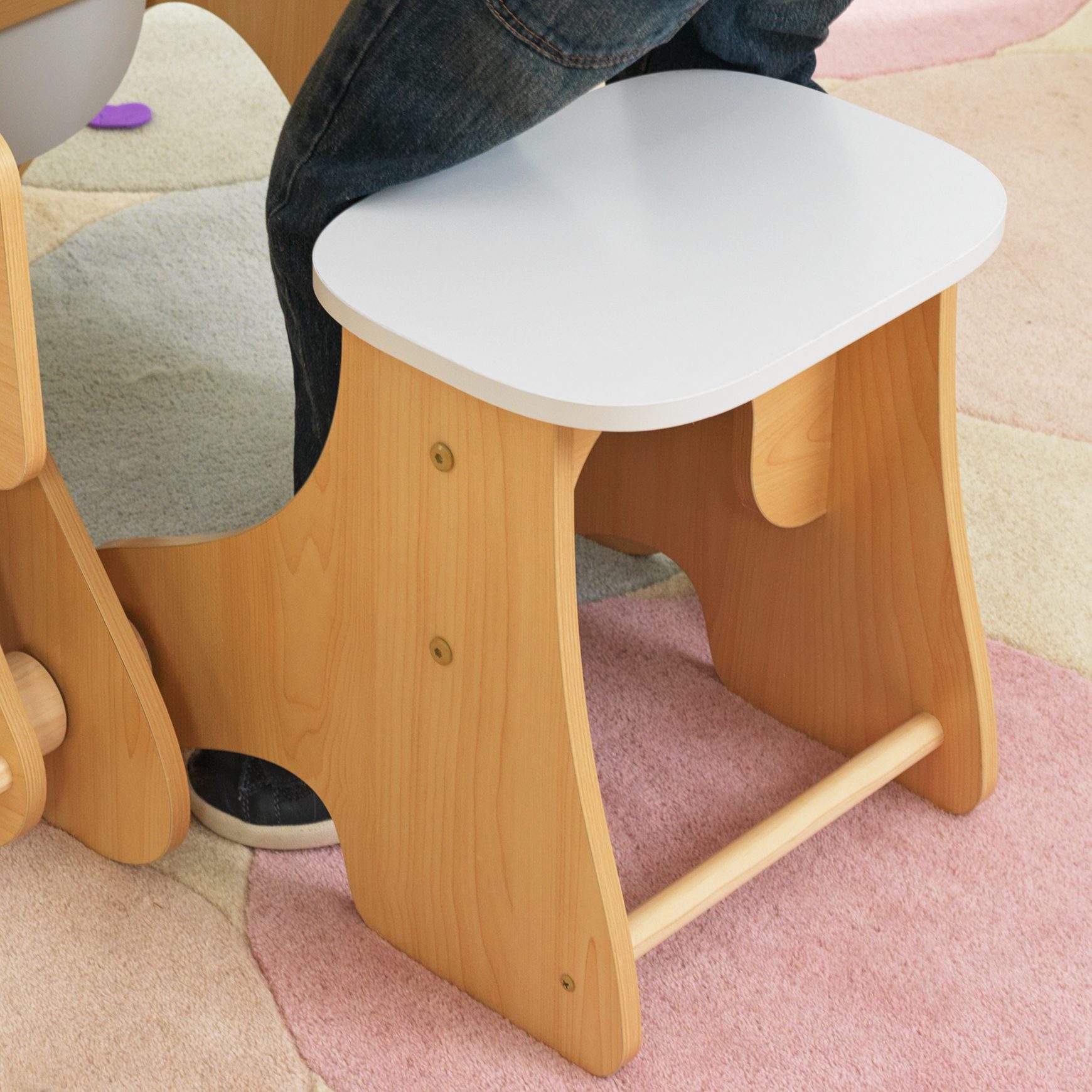 arches-expandable-table-bench-set-white4 arches-expandable-table-bench-set-white4