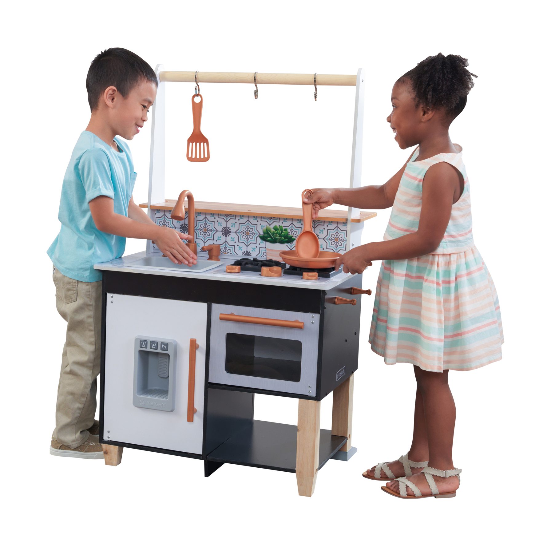 artisan-island-play-kitchen-with-ez-kraft-assembly1 artisan-island-play-kitchen-with-ez-kraft-assembly1