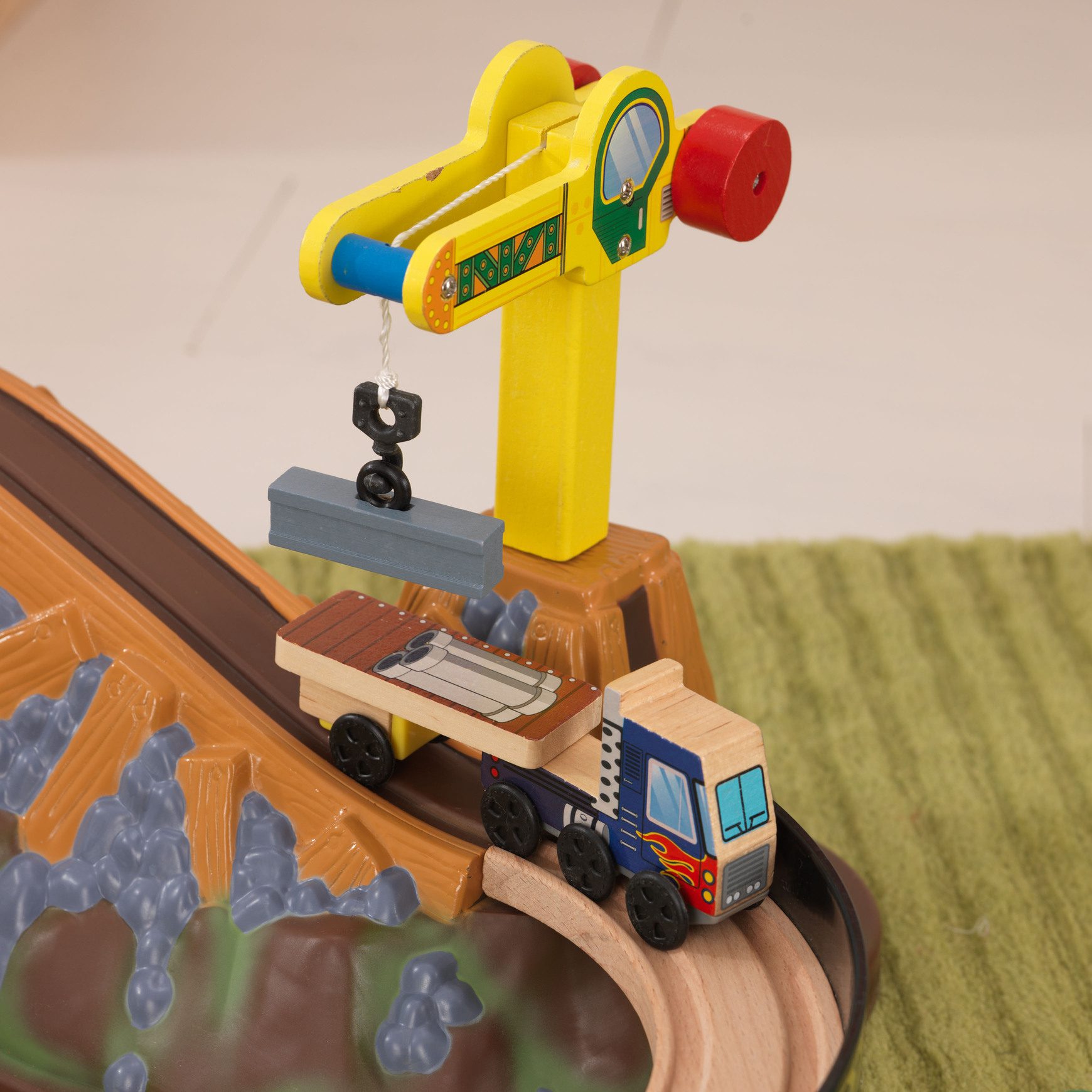 bucket-top-construction-train-set7 bucket-top-construction-train-set7
