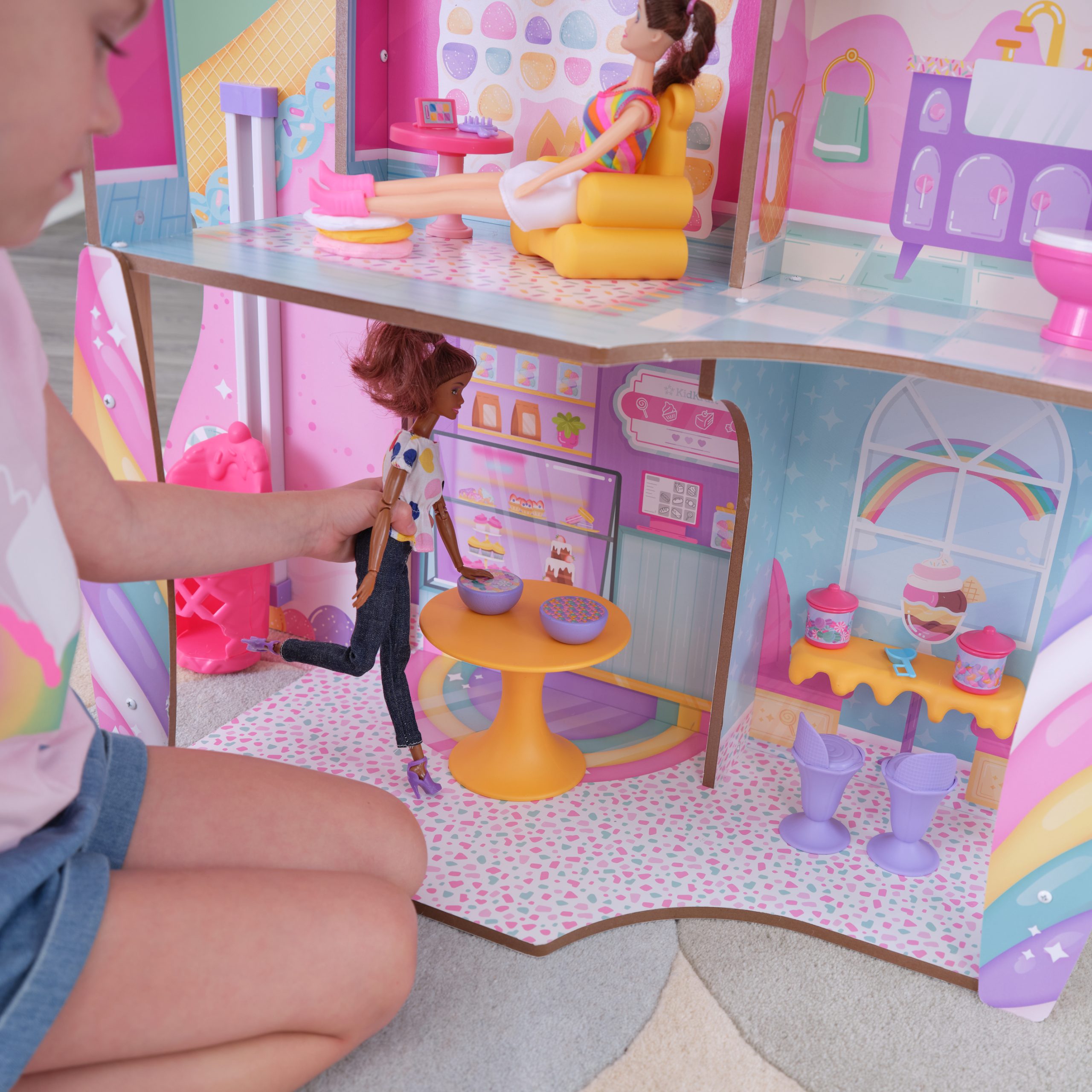 candy-castle-dollhouse5 candy-castle-dollhouse5