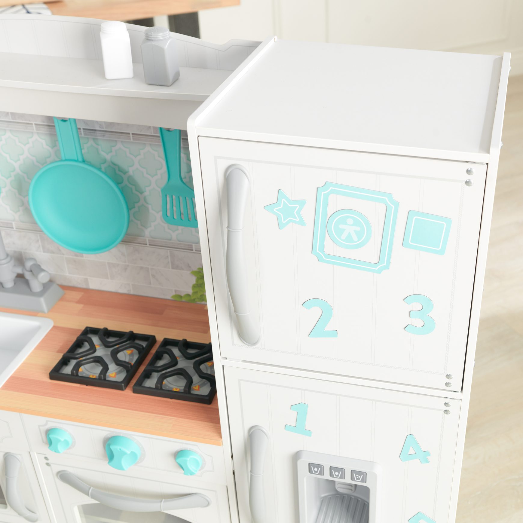 countryside-play-kitchen-with-ez-kraft-assembly7 countryside-play-kitchen-with-ez-kraft-assembly7