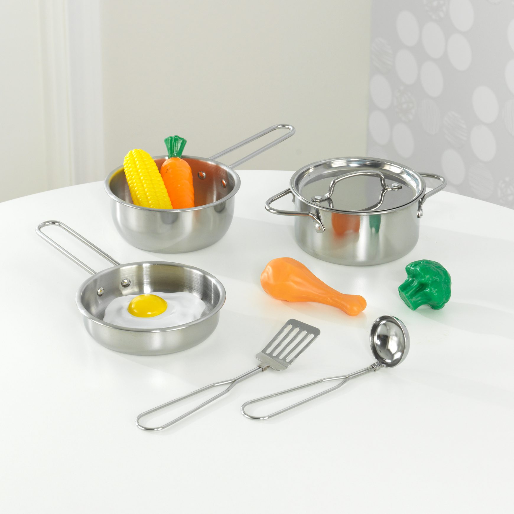deluxe-cookware-set-with-food2 deluxe-cookware-set-with-food2