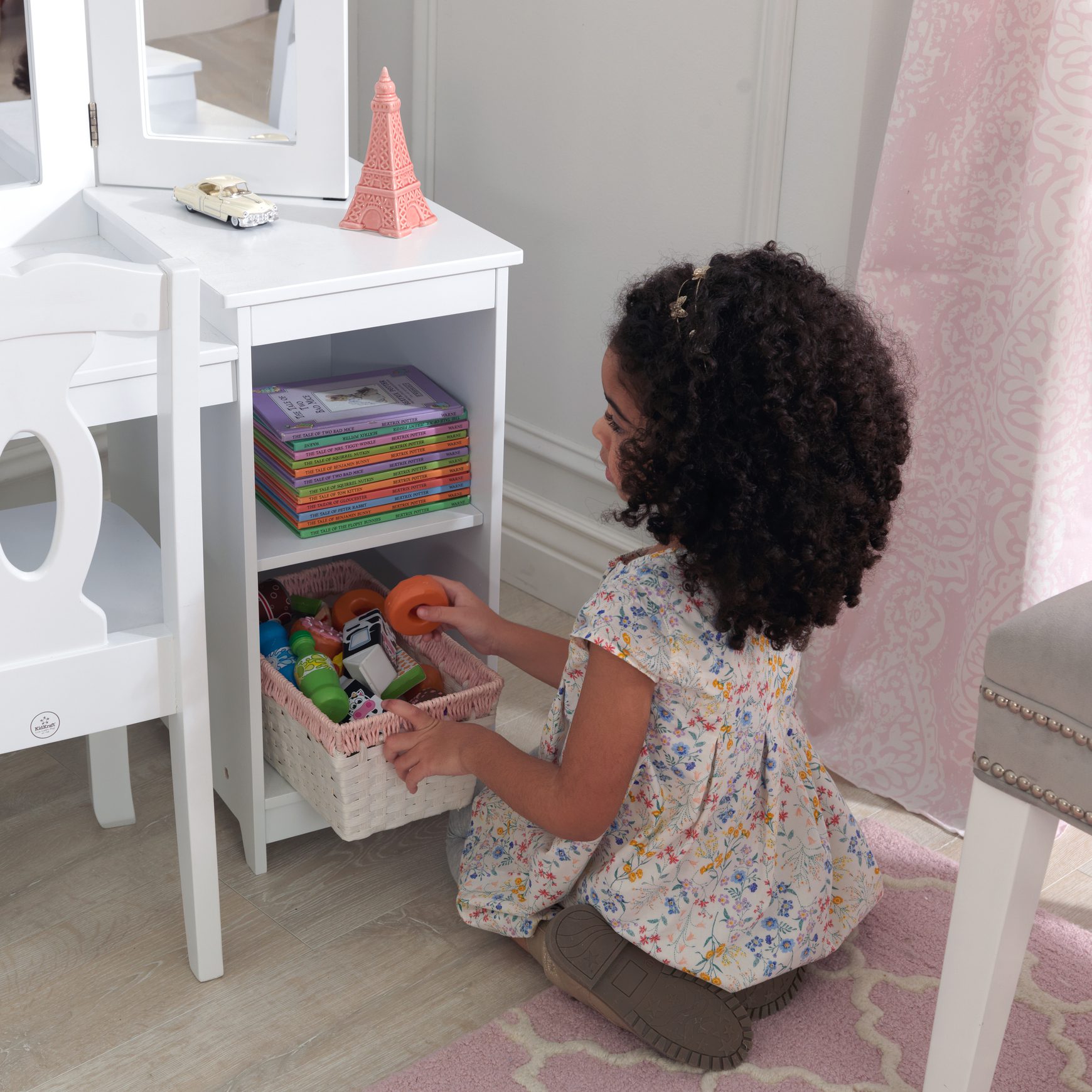 deluxe-vanity-chair4 deluxe-vanity-chair4