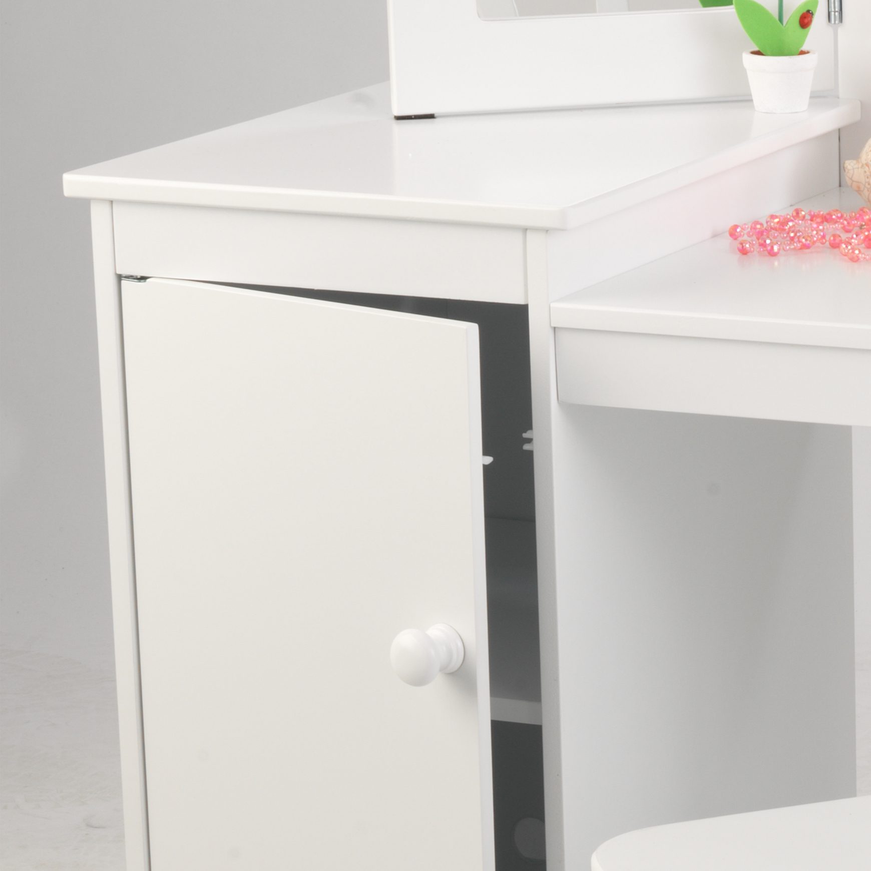 deluxe-vanity-chair7 deluxe-vanity-chair7