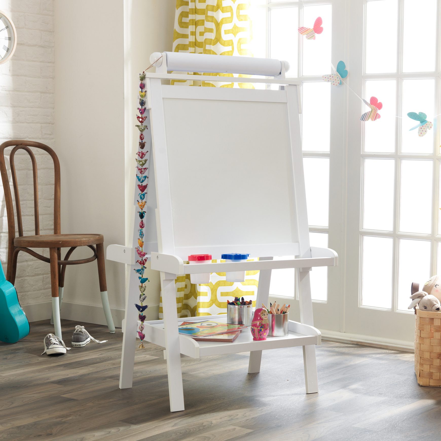 deluxe-wooden-easel-white5 deluxe-wooden-easel-white5