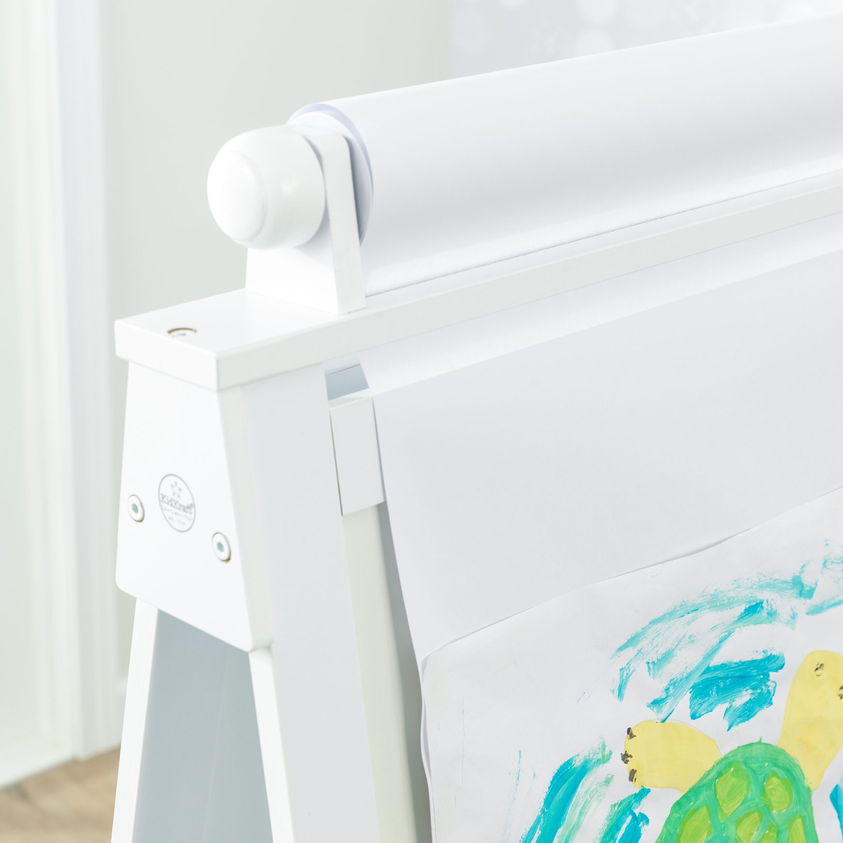 deluxe-wooden-easel-white93 deluxe-wooden-easel-white93