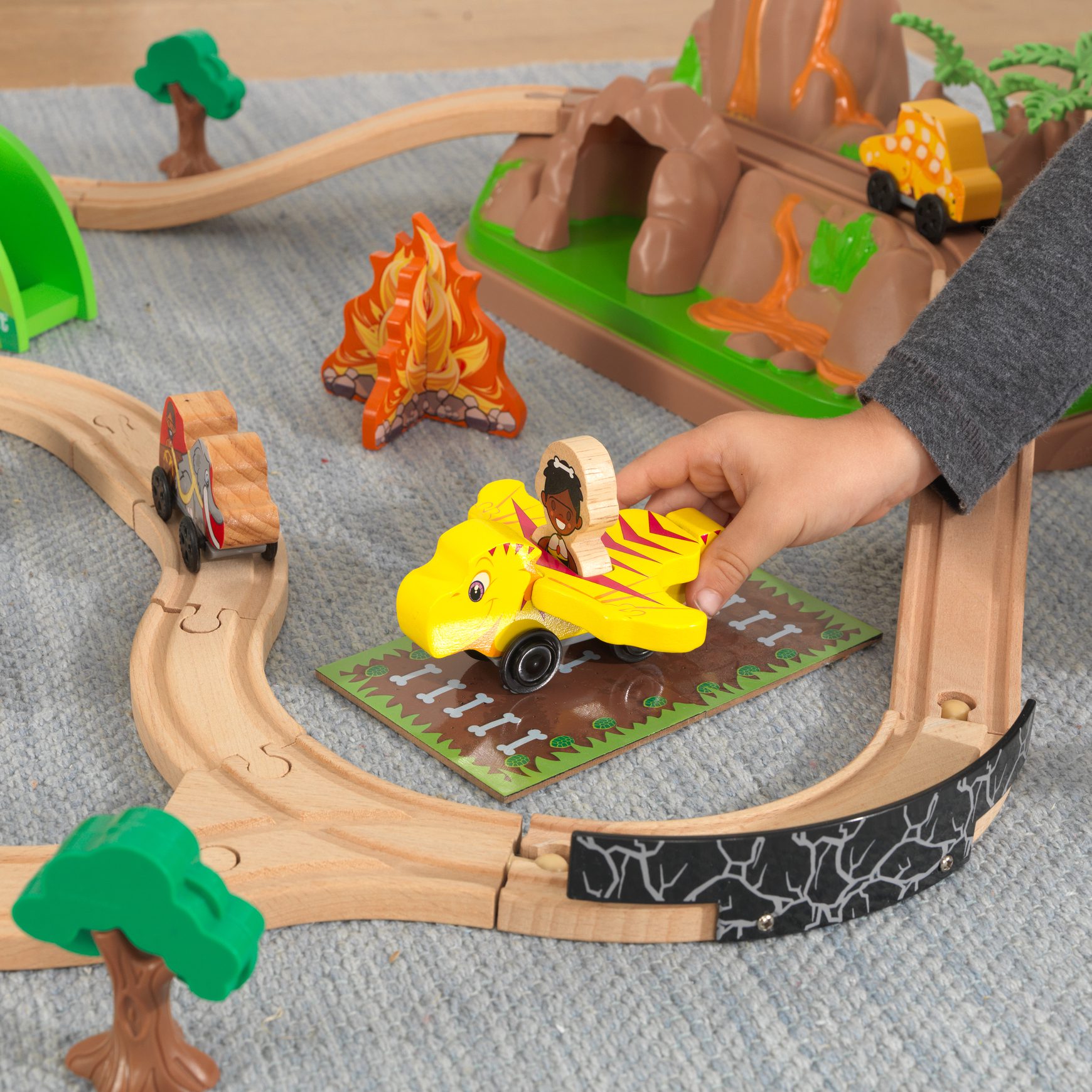 dinosaur-bucket-top-train-set6 dinosaur-bucket-top-train-set6