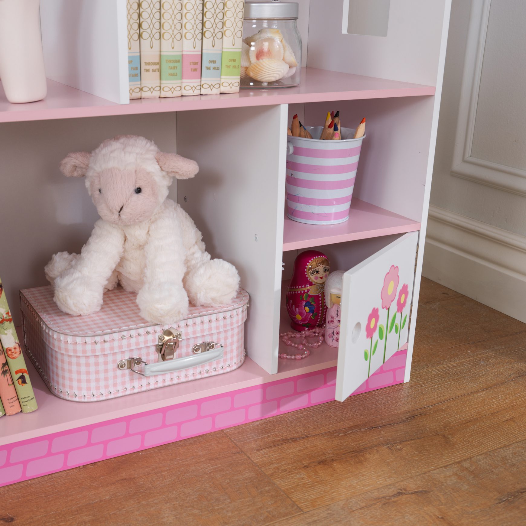 dollhouse-cottage-bookcase8 dollhouse-cottage-bookcase8
