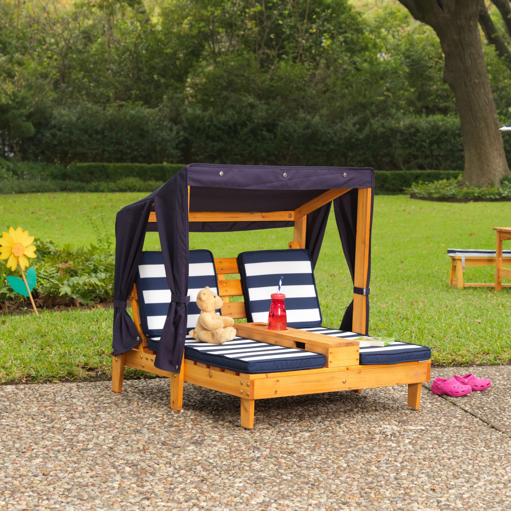 double-chaise-lounge-with-cupholder-honey-navy-white1 double-chaise-lounge-with-cupholder-honey-navy-white1