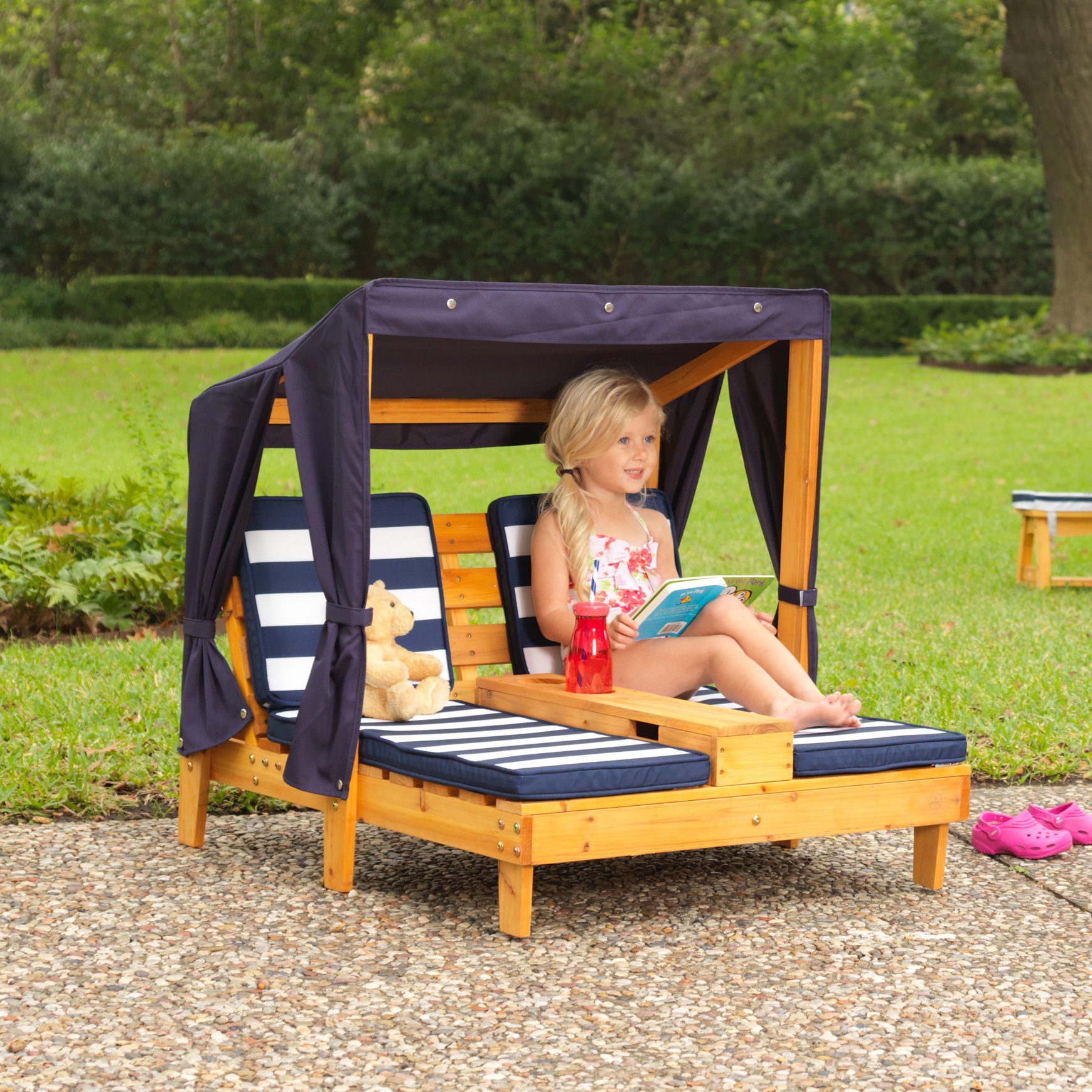 double-chaise-lounge-with-cupholder-honey-navy-white2 double-chaise-lounge-with-cupholder-honey-navy-white2