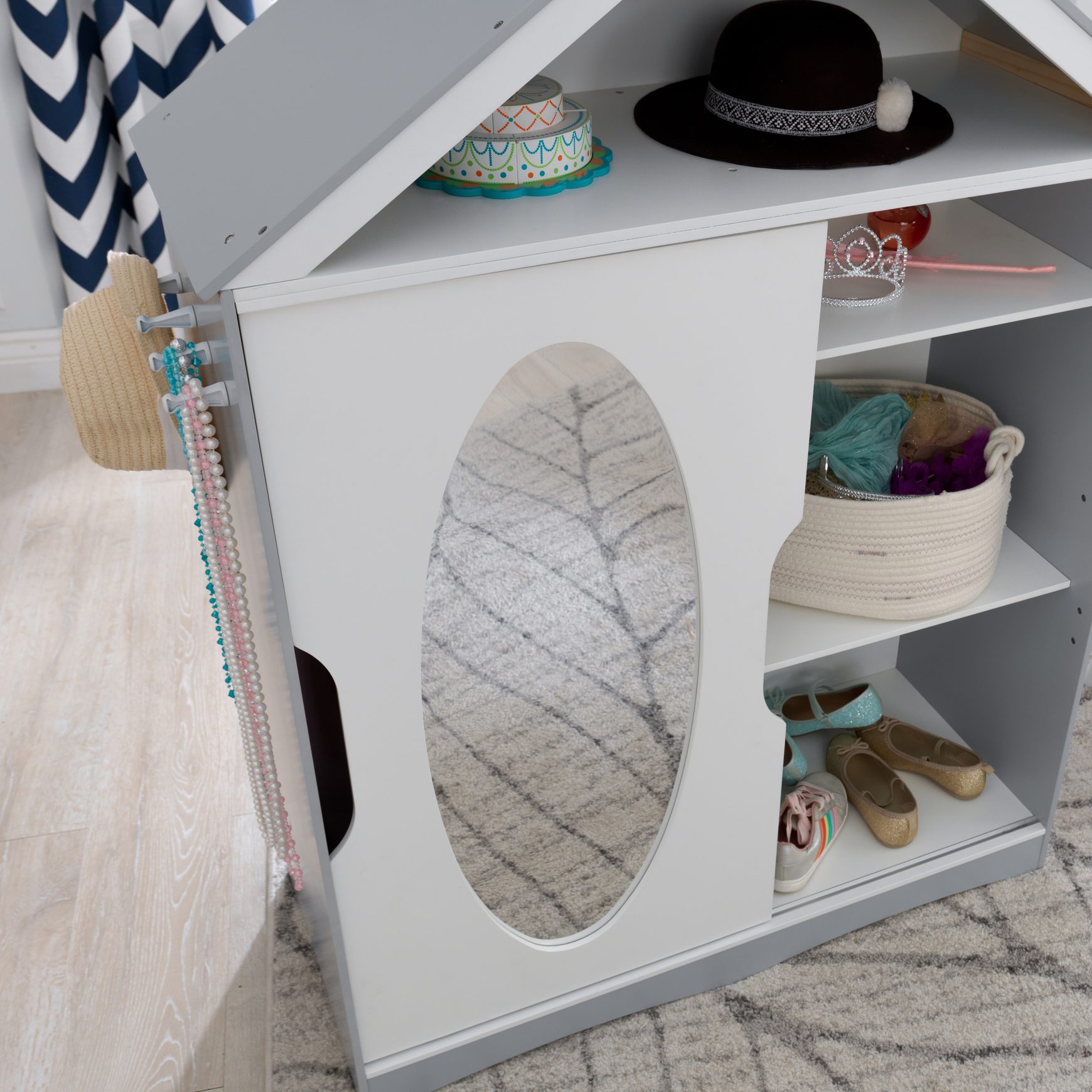 dress-up-armoire-and-vanity98 dress-up-armoire-and-vanity98