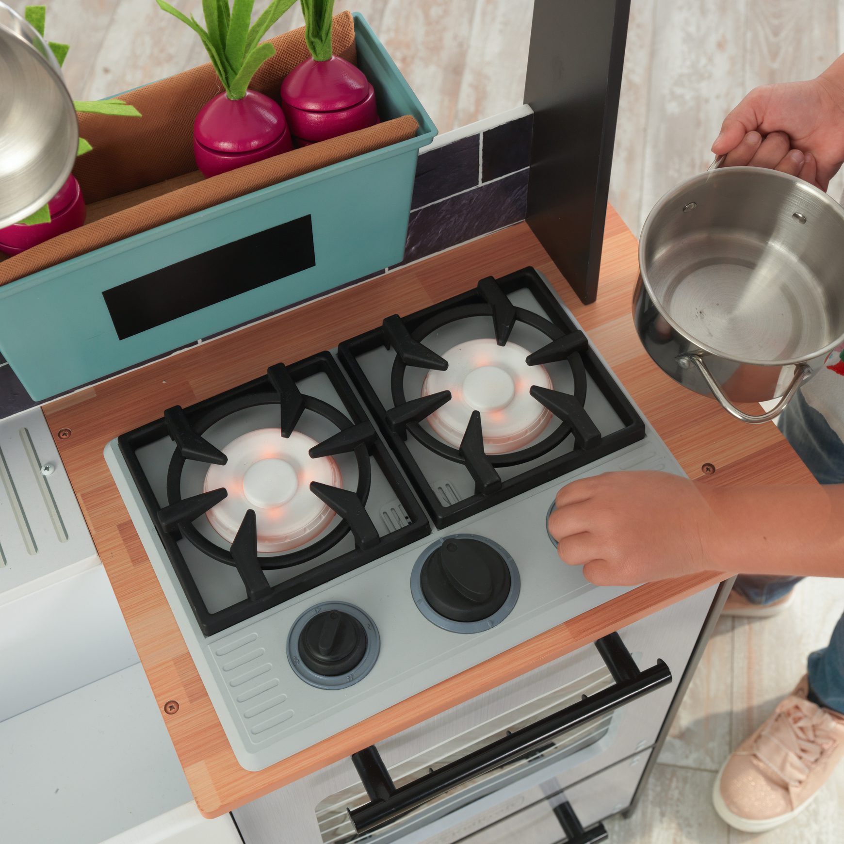 farm-to-table-play-kitchen5 farm-to-table-play-kitchen5