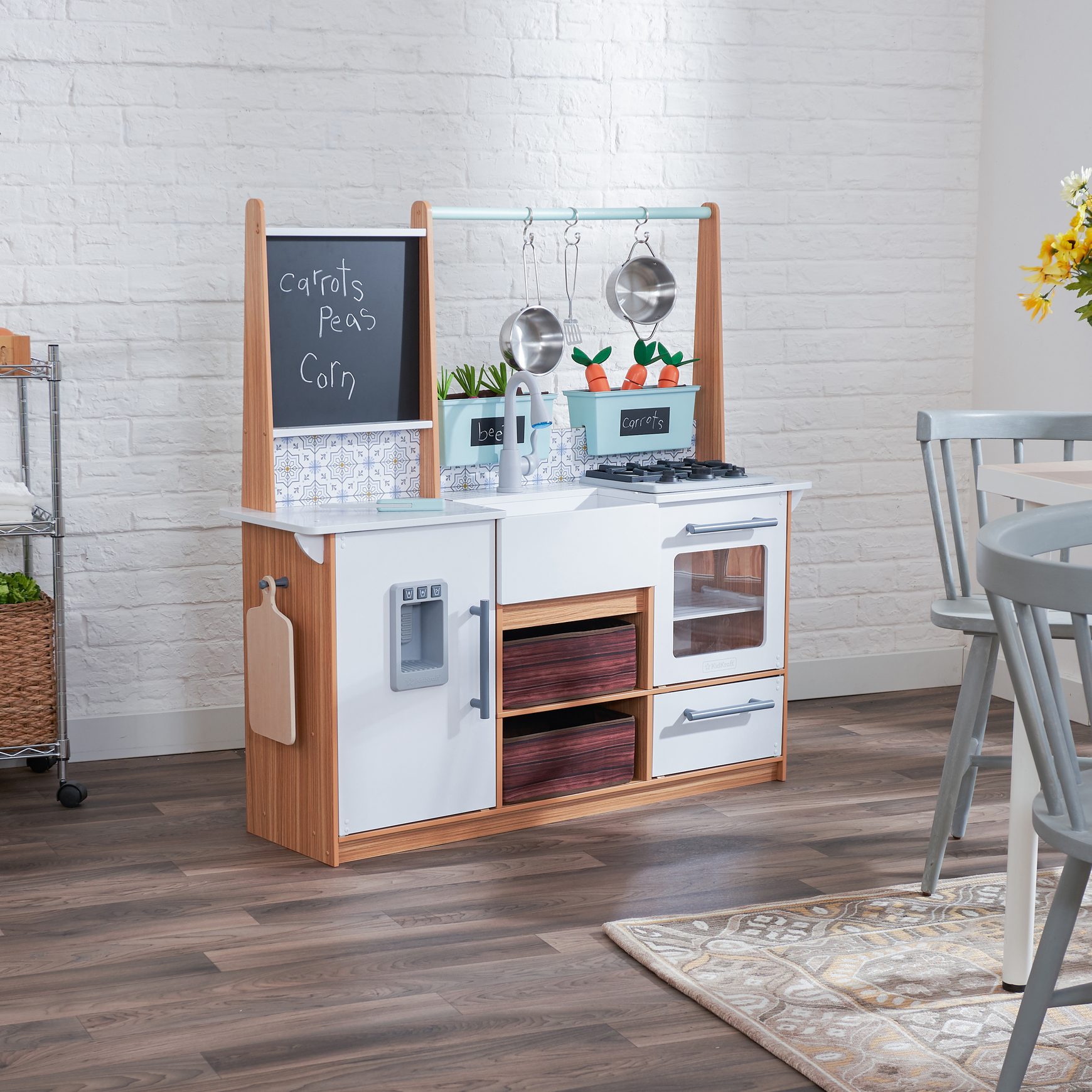 farmhouse-play-kitchen-with-ez-kraft-assembly3 farmhouse-play-kitchen-with-ez-kraft-assembly3