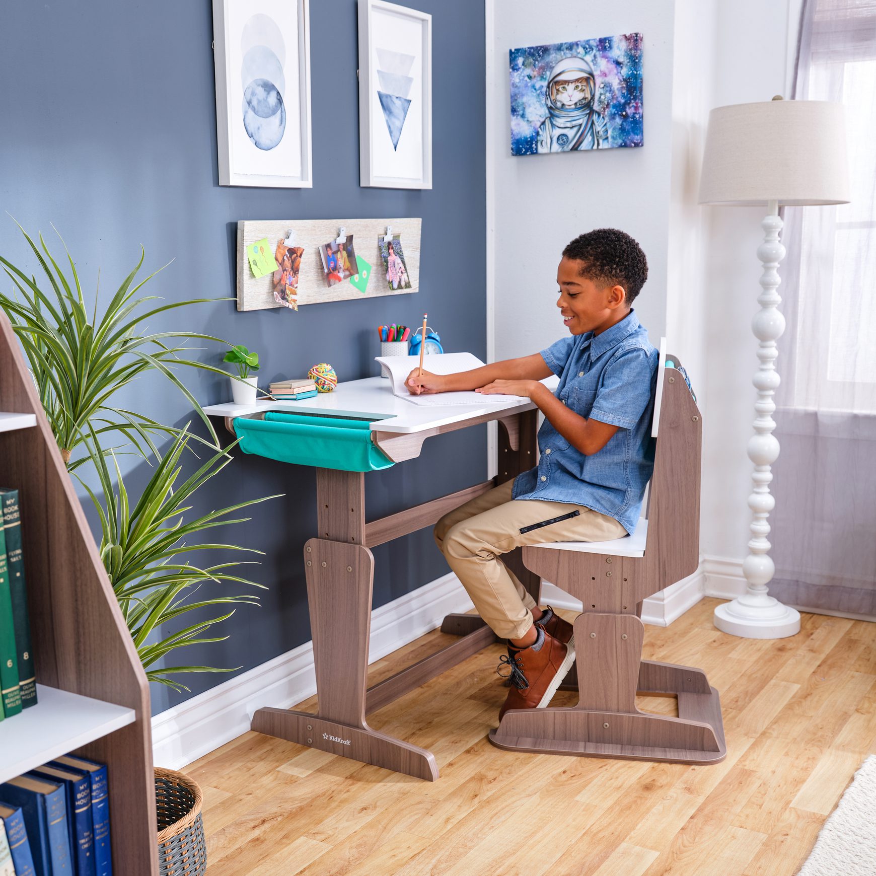 grow-together-pocket-adjustable-desk-and-chair-gray-ash4 grow-together-pocket-adjustable-desk-and-chair-gray-ash4