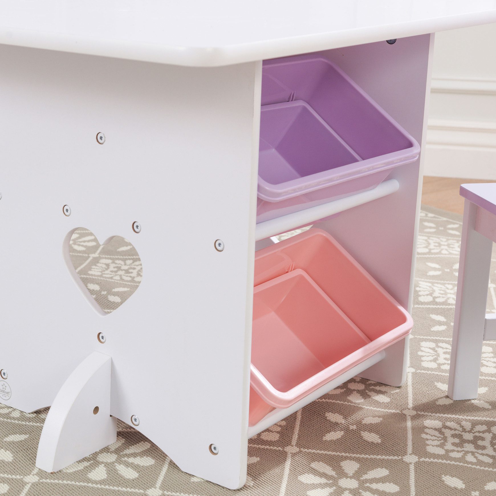 heart-table-chair-set7 heart-table-chair-set7