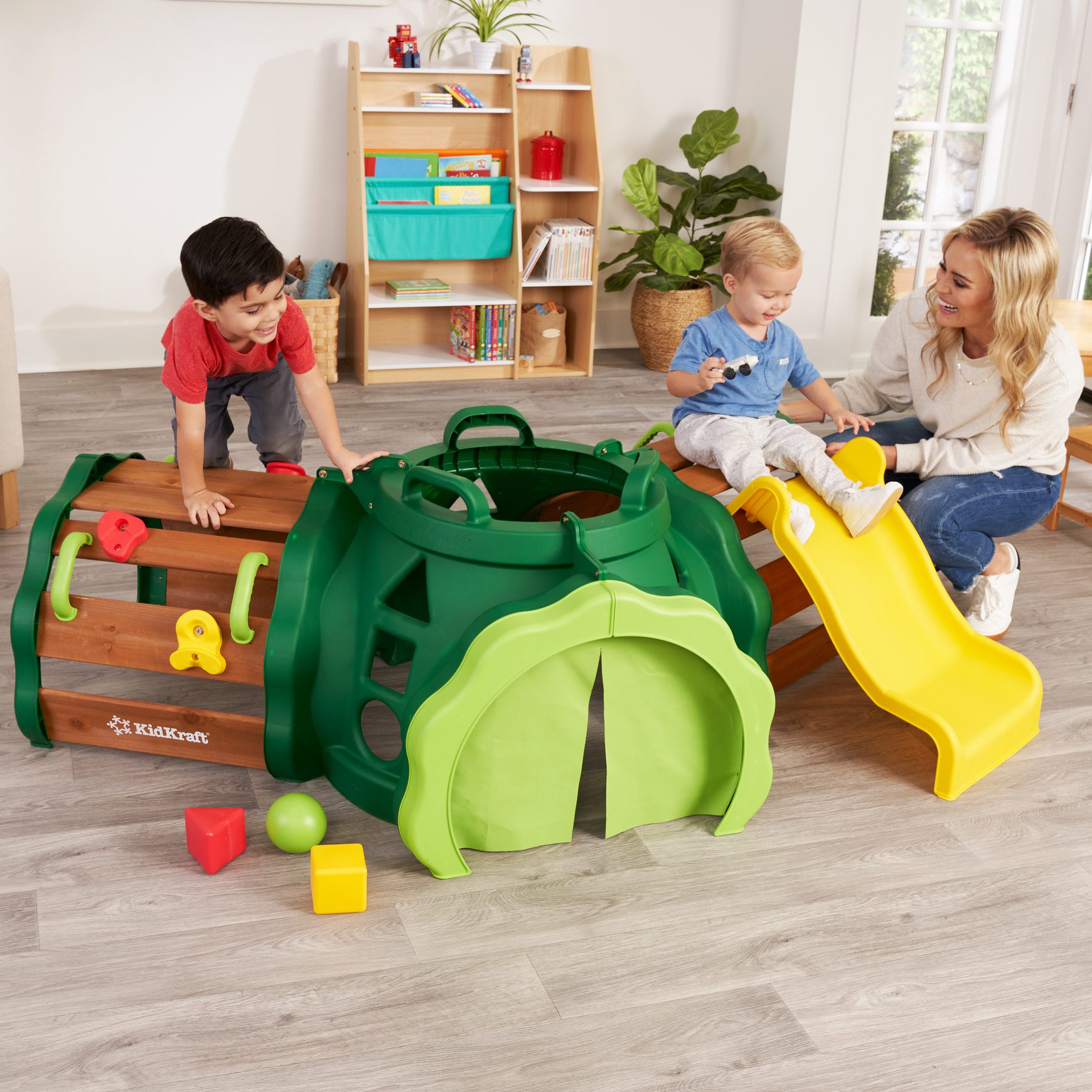 hideout-hollow-tunnel-climber4 hideout-hollow-tunnel-climber4