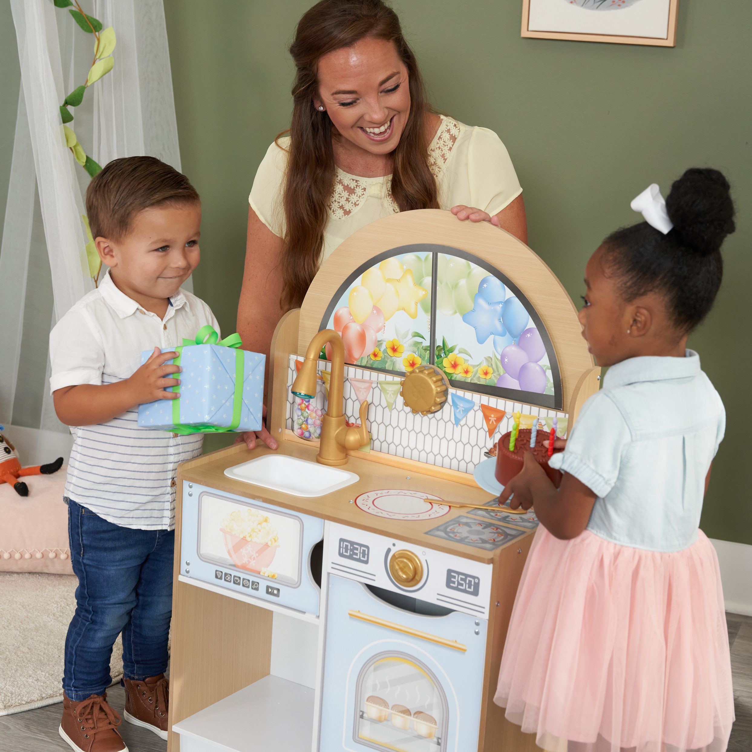P280163E_OutdoorPizzaPartyPlayhouse_RSM P280163E_OutdoorPizzaPartyPlayhouse_RSM