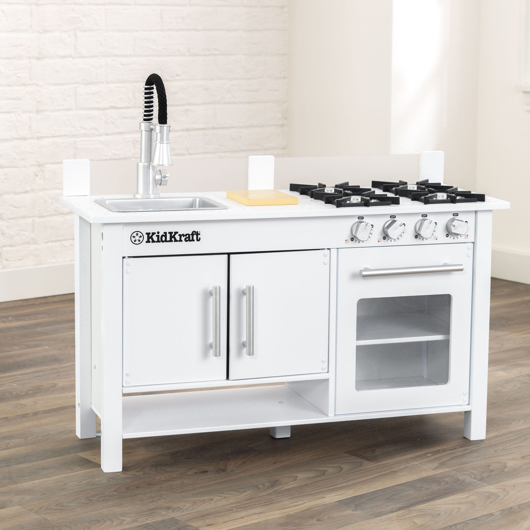 little-cook-s-work-station-kitchen2 little-cook-s-work-station-kitchen2