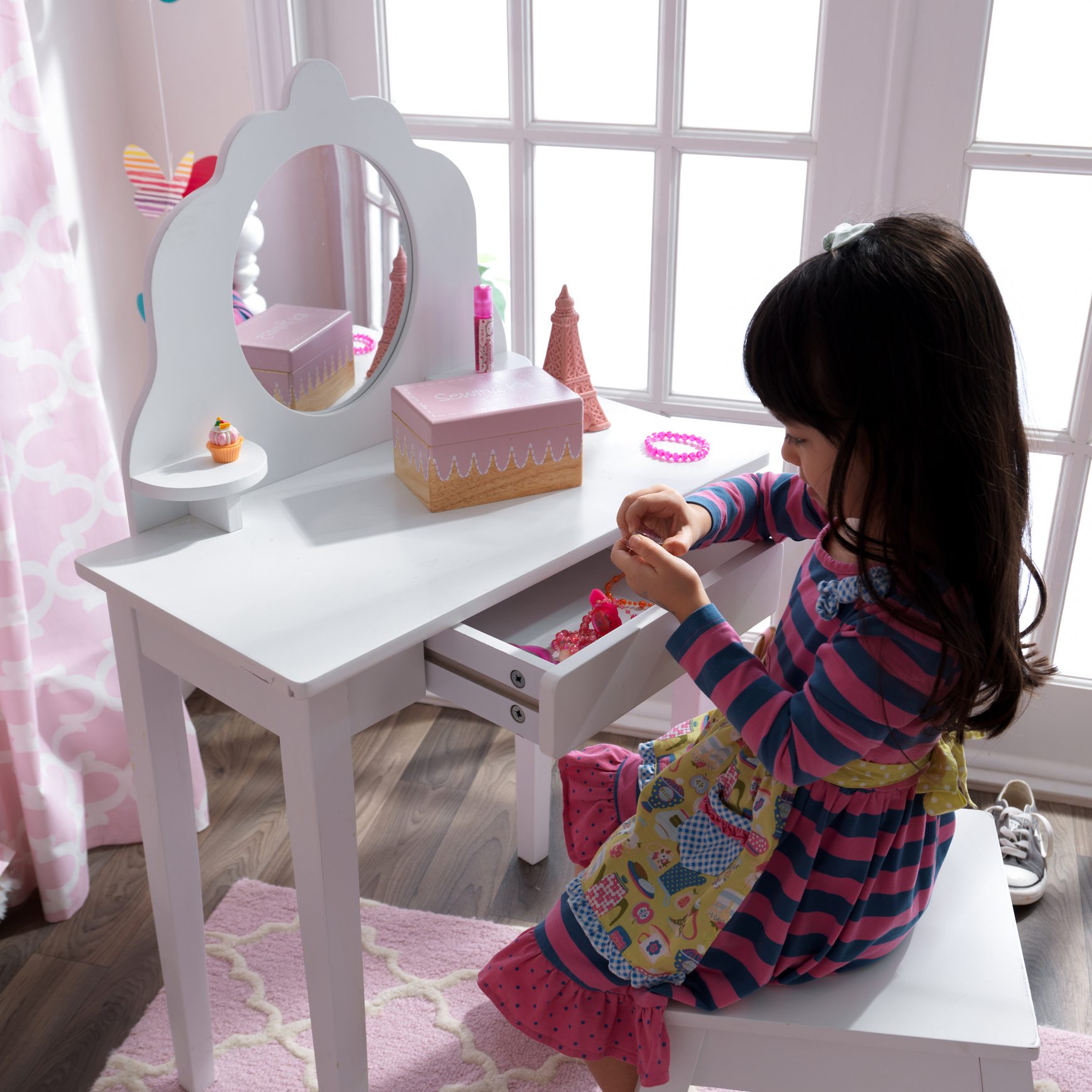 medium-vanity-stool-white6 medium-vanity-stool-white6