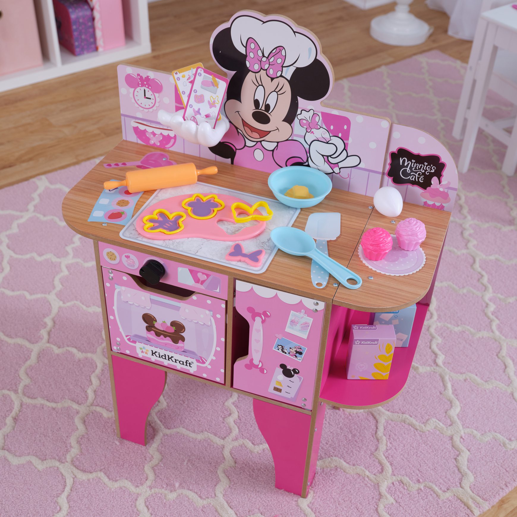 minnie-mouse-bakery-cafe4 minnie-mouse-bakery-cafe4