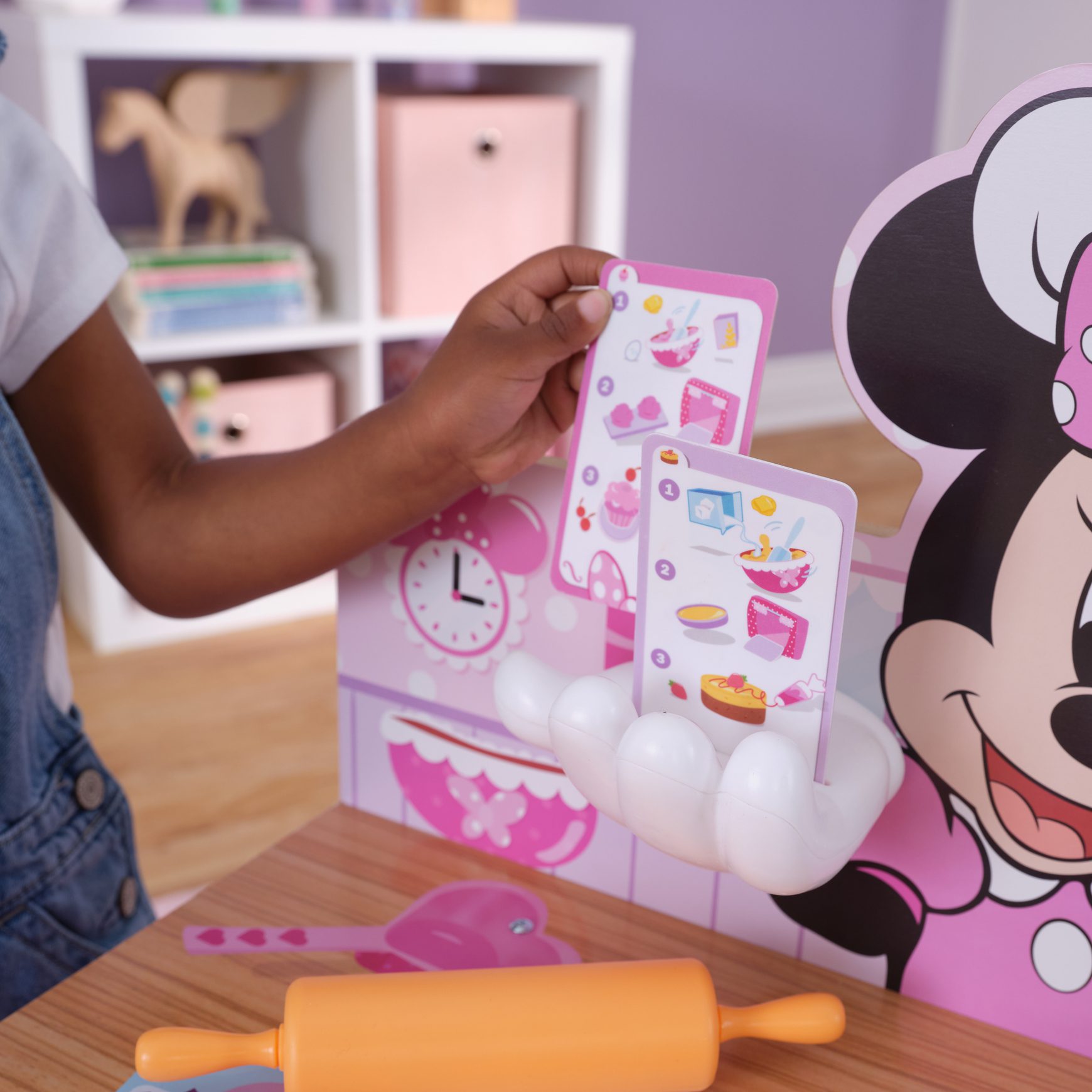 minnie-mouse-bakery-cafe7 minnie-mouse-bakery-cafe7