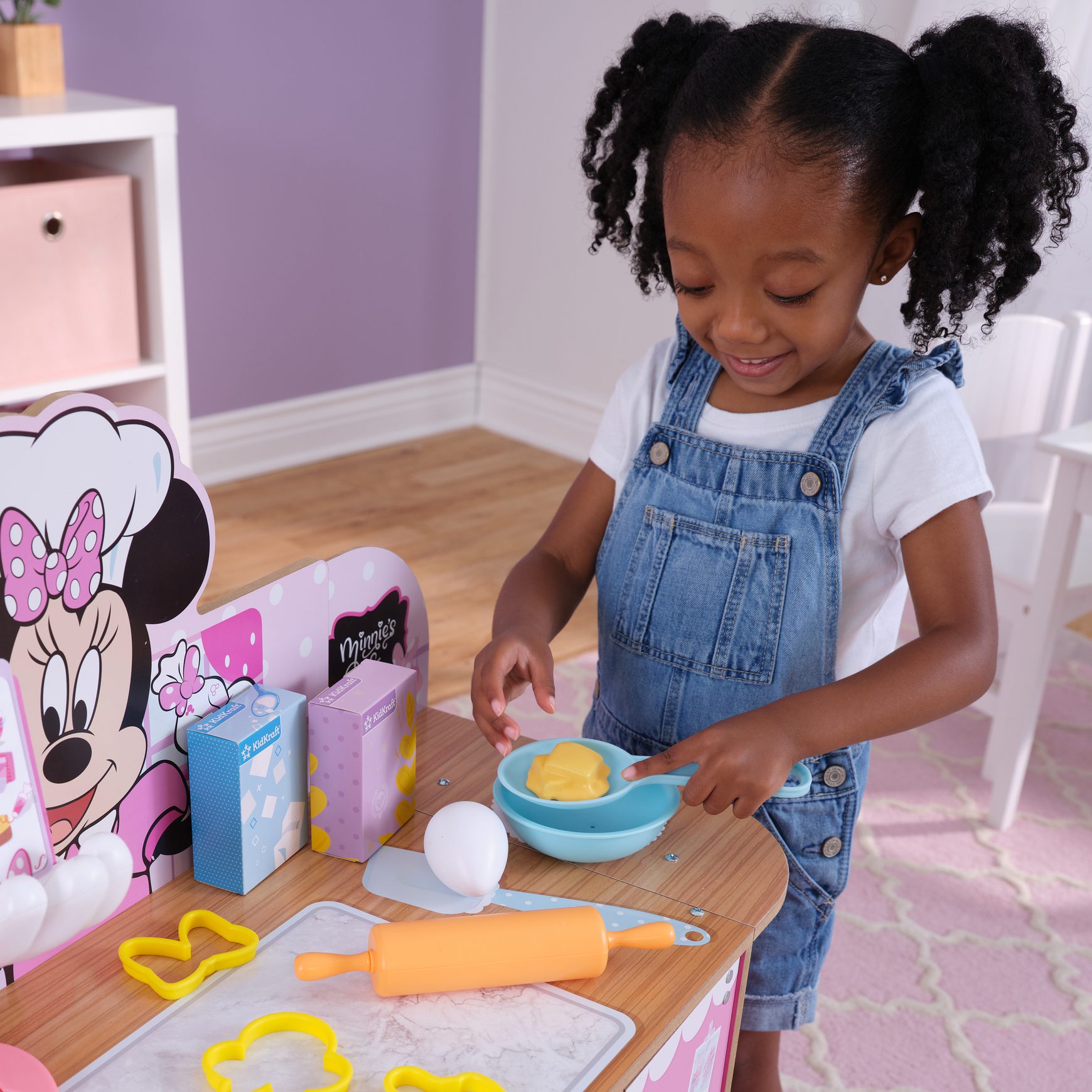 minnie-mouse-bakery-cafe91 minnie-mouse-bakery-cafe91