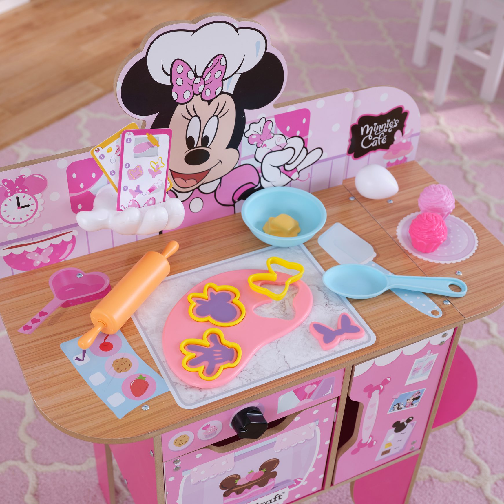 minnie-mouse-bakery-cafe93 minnie-mouse-bakery-cafe93