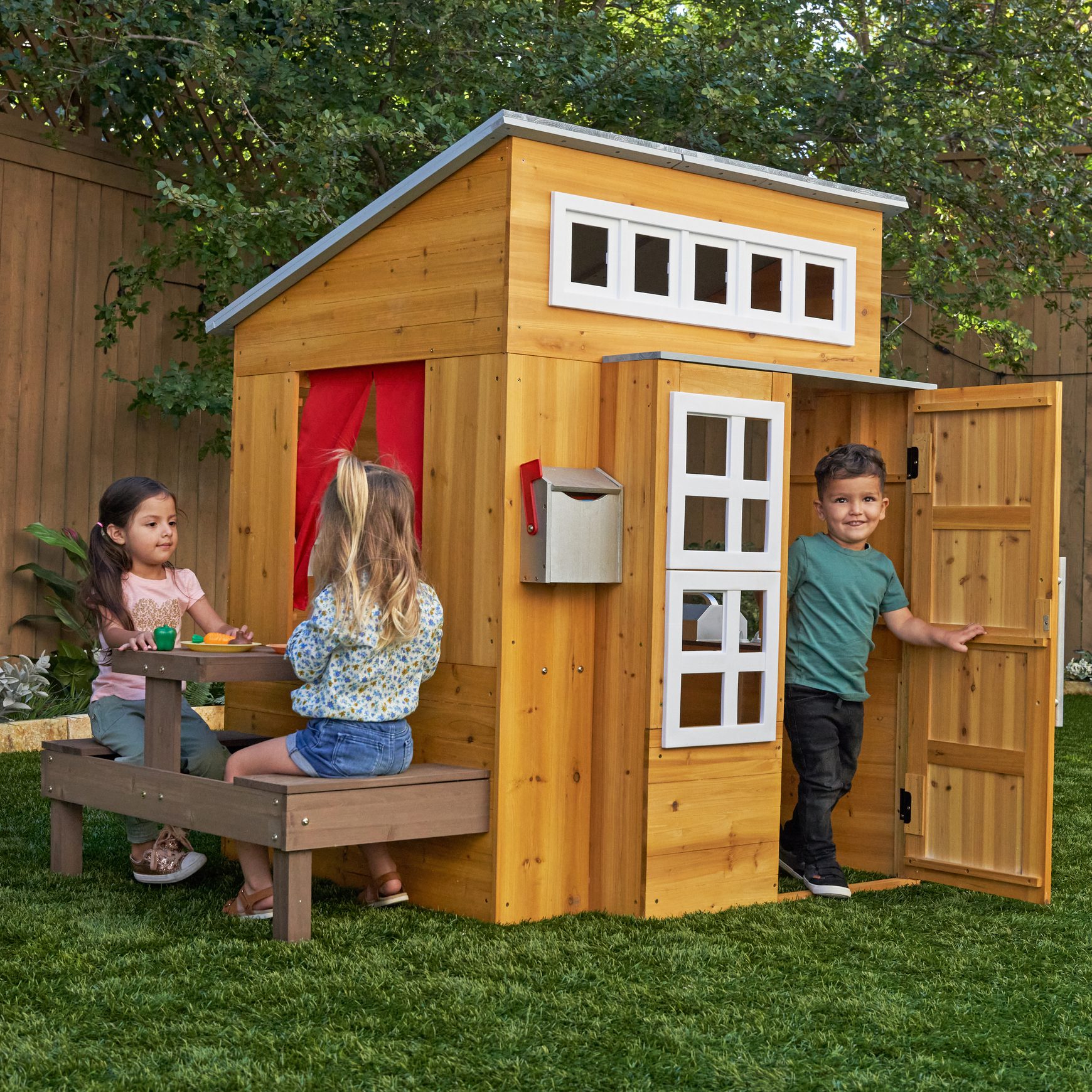 modern-outdoor-playhouse2 modern-outdoor-playhouse2