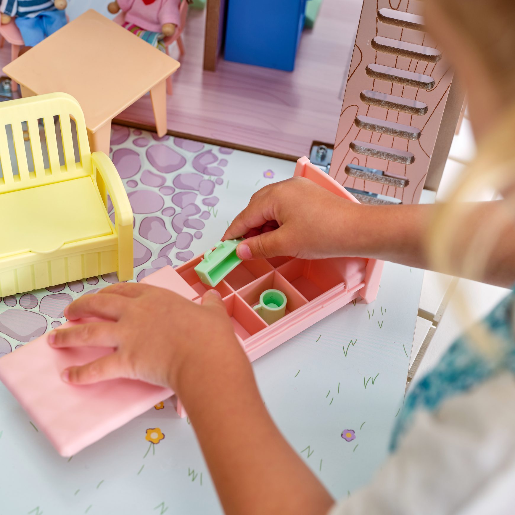 play-store-cottage-dollhouse9 play-store-cottage-dollhouse9