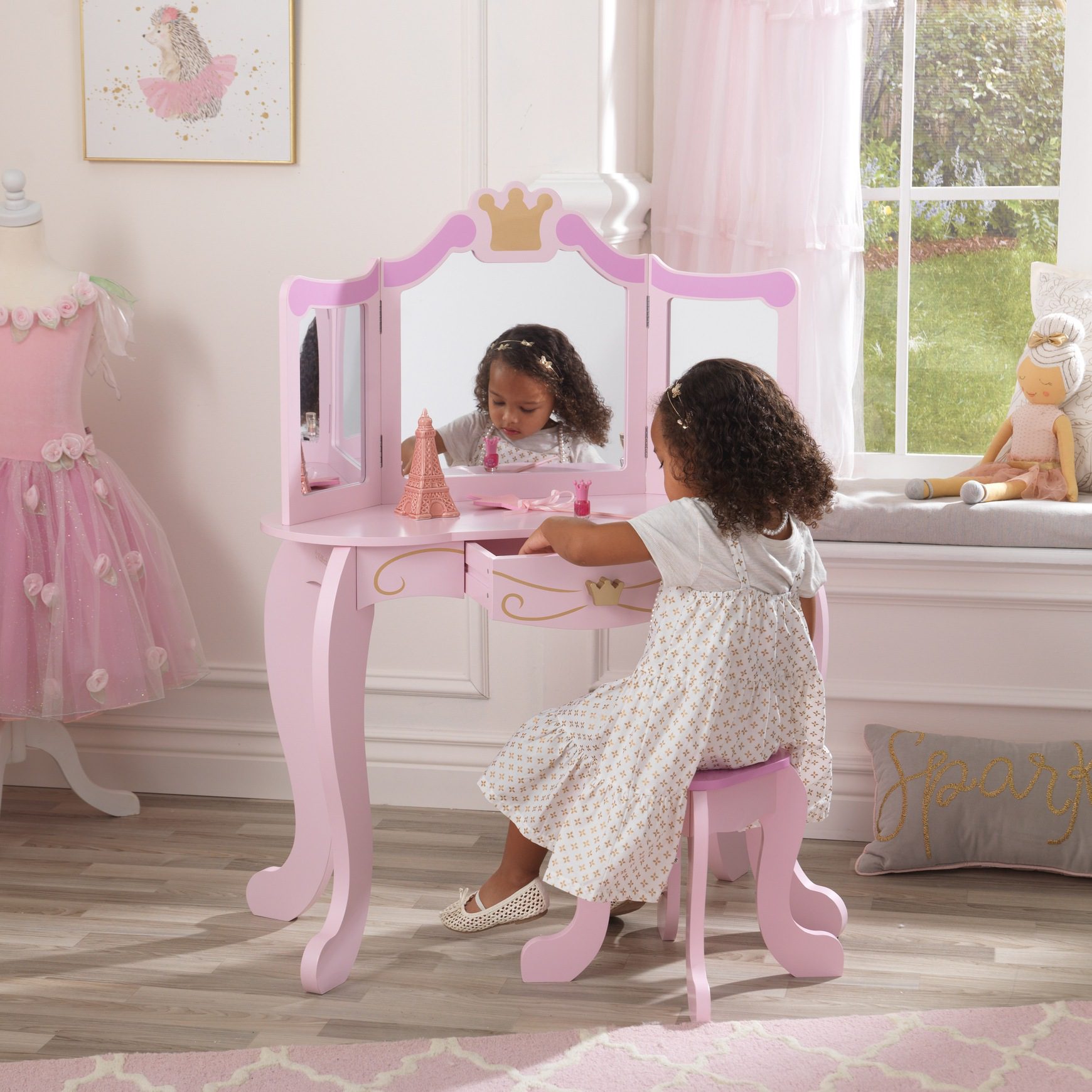 princess-vanity-stool5 princess-vanity-stool5