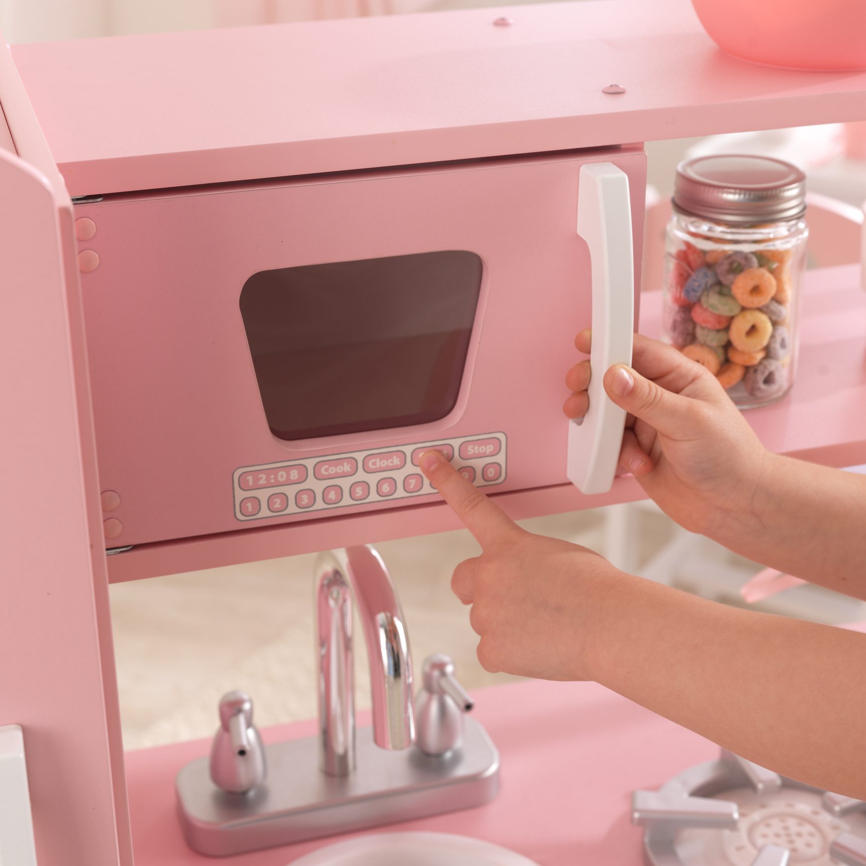 vintage-play-kitchen-pink5 vintage-play-kitchen-pink5