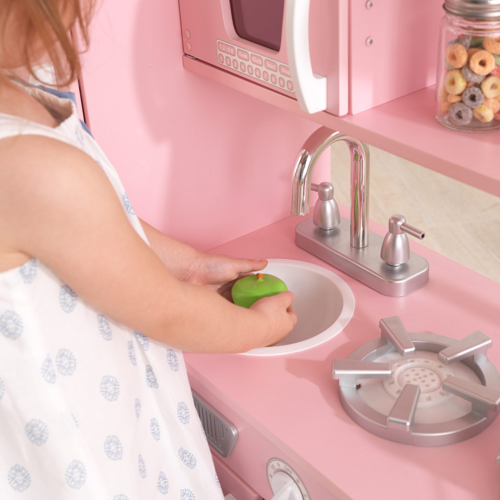 vintage-play-kitchen-pink6 vintage-play-kitchen-pink6