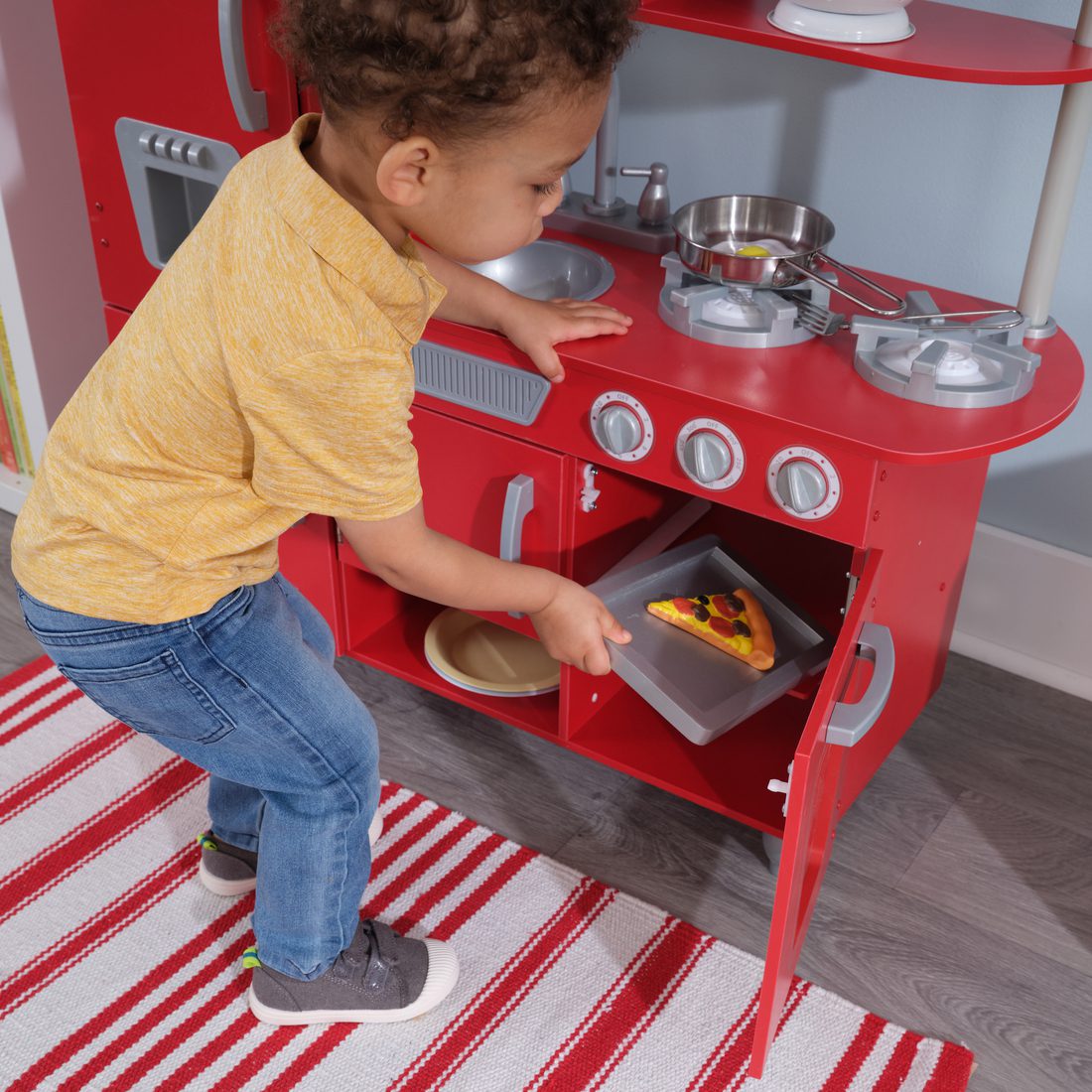 vintage-play-kitchen-red6 vintage-play-kitchen-red6