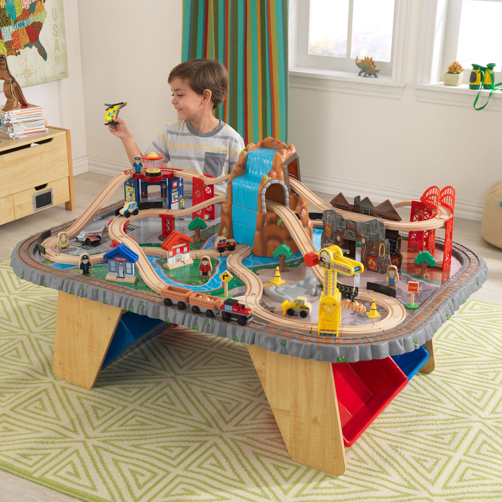 waterfall-junction-train-set-table3 waterfall-junction-train-set-table3