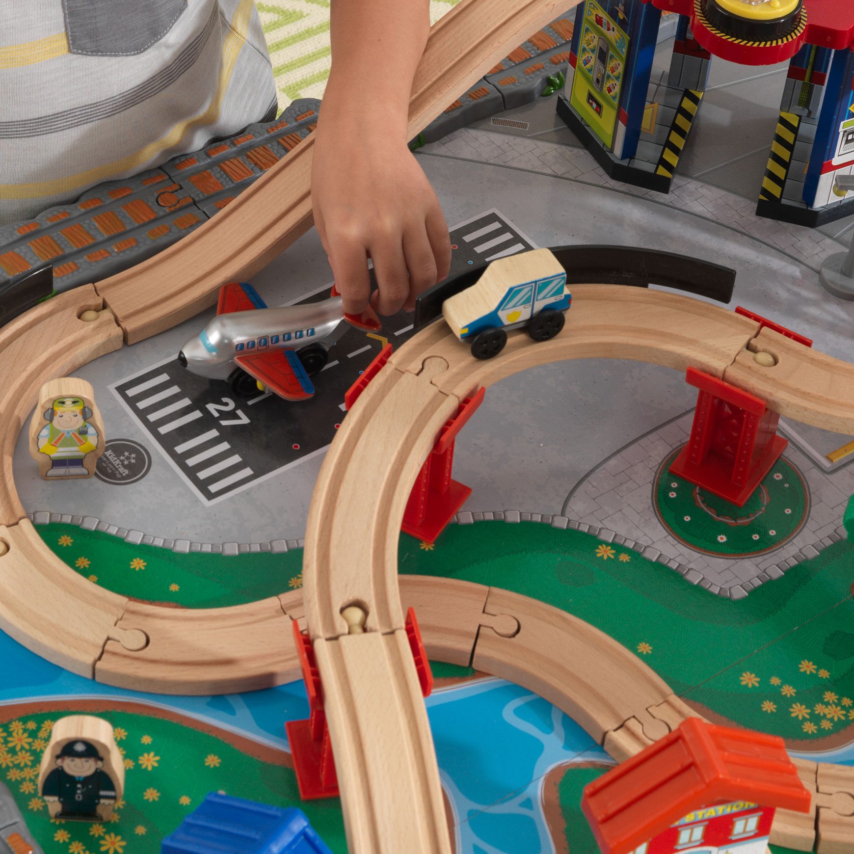 waterfall-junction-train-set-table7 waterfall-junction-train-set-table7