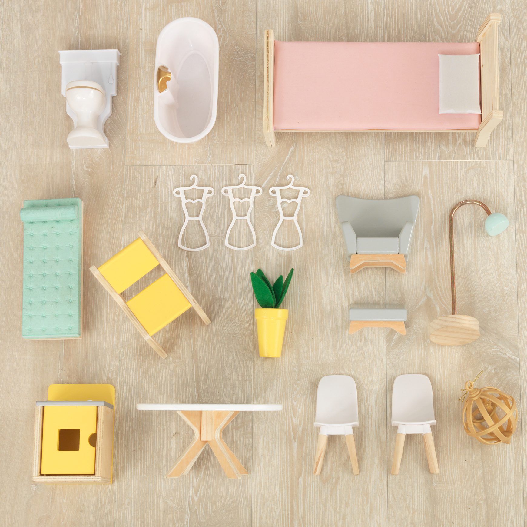 zoey-dollhouse-with-ez-kraft-assembly4 zoey-dollhouse-with-ez-kraft-assembly4