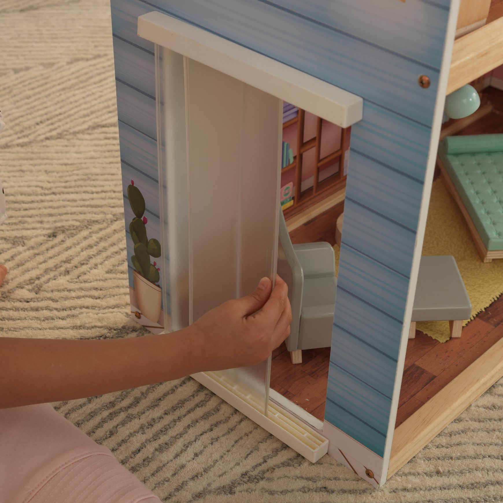 zoey-dollhouse-with-ez-kraft-assembly5 zoey-dollhouse-with-ez-kraft-assembly5